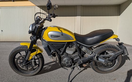 Gebrauchtmotorrad Ducati Scrambler Icon - Bild 4