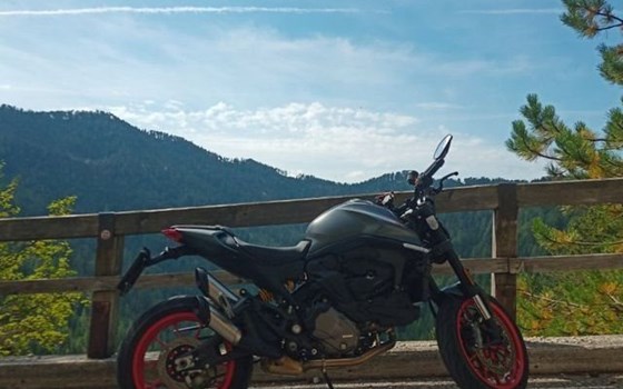 Gebrauchtmotorrad Ducati Monster + - Bild 1