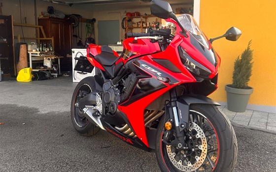 Gebrauchtmotorrad Honda CBR650R - Bild 1