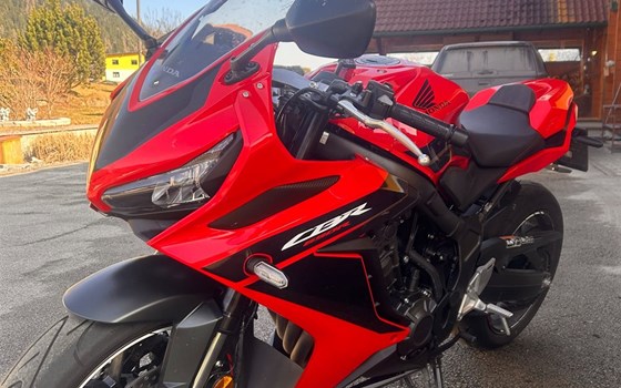 Gebrauchtmotorrad Honda CBR650R - Bild 3
