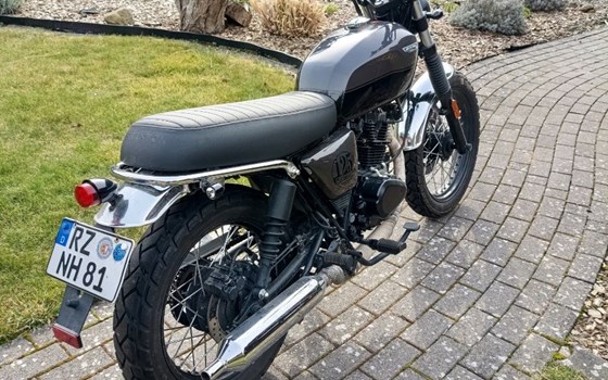 Gebrauchtmotorrad Brixton Cromwell 125 - Bild 2