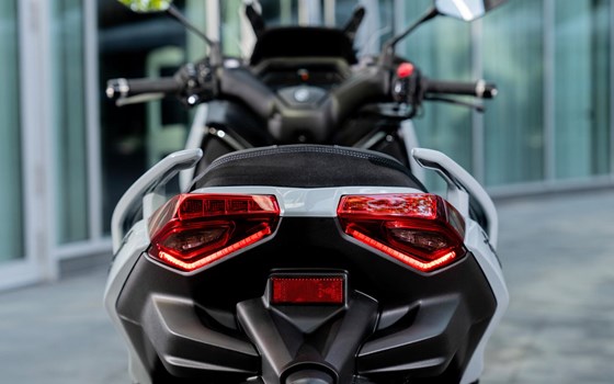 Neufahrzeug Yamaha XMAX 125 Tech MAX+ - Bild 13