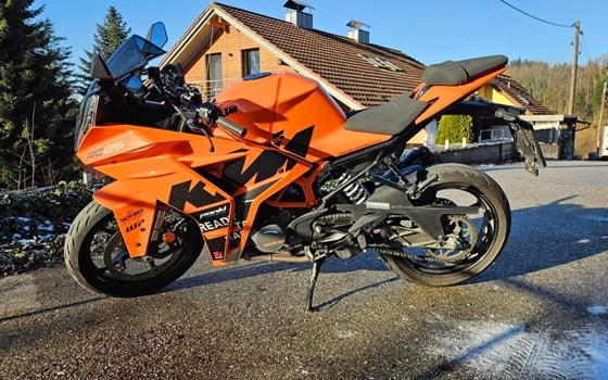 Gebrauchtmotorrad KTM RC 125 - Bild 4