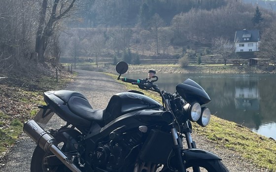 Gebrauchtmotorrad Triumph Speed Four - Bild 1