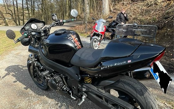 Gebrauchtmotorrad Triumph Speed Four - Bild 5