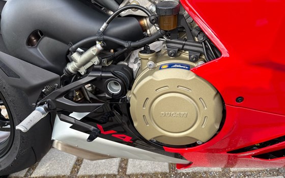 Gebrauchtmotorrad Ducati Panigale V4 S - Bild 6