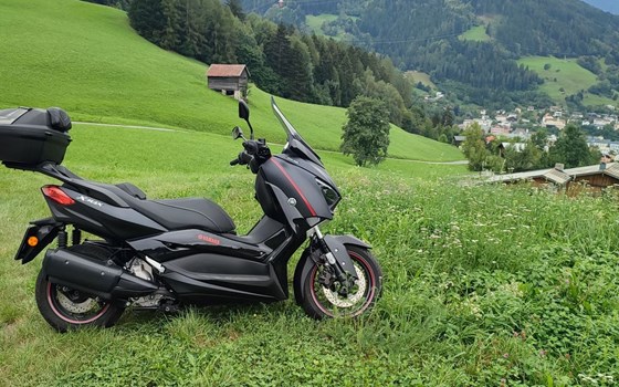 Gebrauchtmotorrad Yamaha XMAX 300 Tech MAX - Bild 3