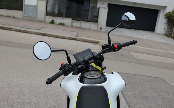 Gebrauchtmotorrad Husqvarna Vitpilen 125 - Bild 7