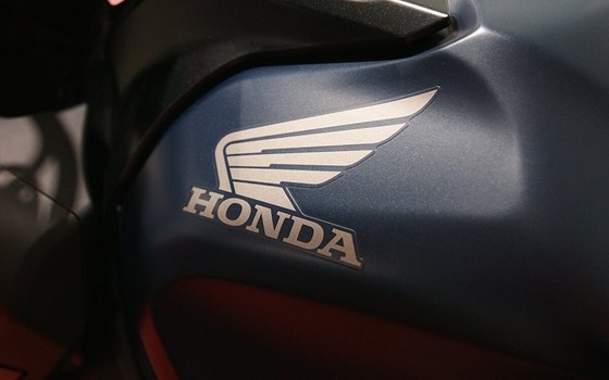 Neufahrzeug Honda CB650R E-Clutch - Bild 12