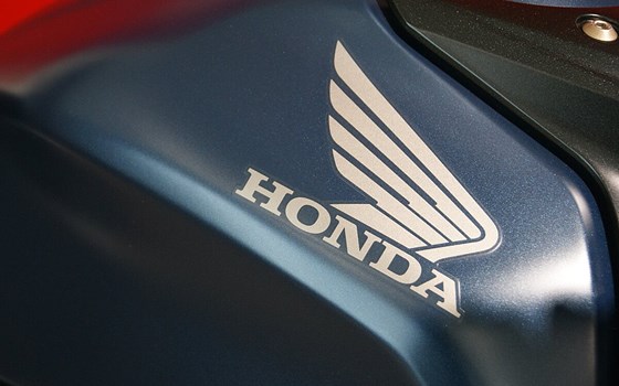 Neufahrzeug Honda CB650R E-Clutch - Bild 8