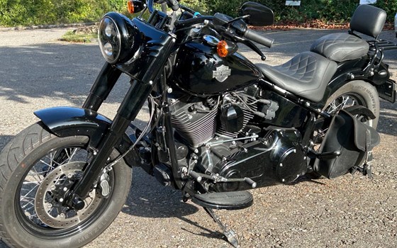 Motorrad Occasion Harley-Davidson Softail Slim S - Bild 10