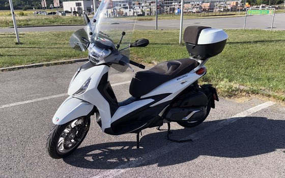 Gebrauchtmotorrad Piaggio Beverly 400 hpe - Bild 1