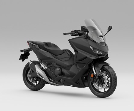 Neumotorrad Honda Forza 750