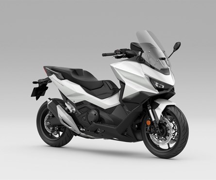 Neumotorrad Honda Forza 750