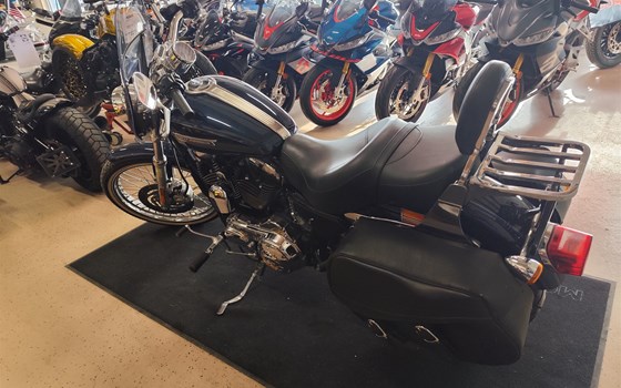 Gebrauchtmotorrad Harley-Davidson Sportster XL 1200C Custom - Bild 5