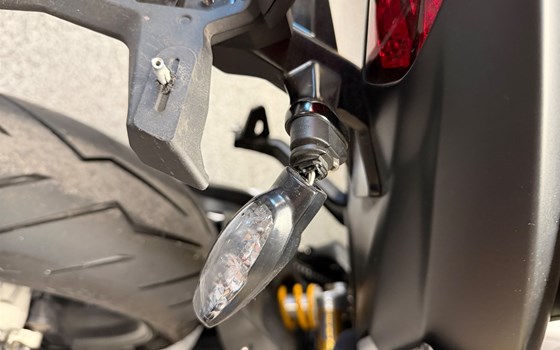 Gebrauchtmotorrad Triumph Speed Triple RS - Bild 12