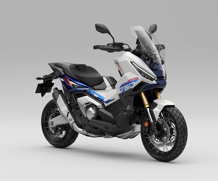 Neumotorrad Honda X-ADV