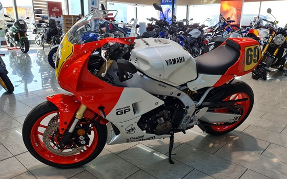 Gebrauchtmotorrad Yamaha XSR900 GP - Bild 3
