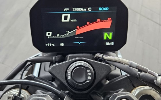Gebrauchtmotorrad BMW S 1000 R - Bild 12
