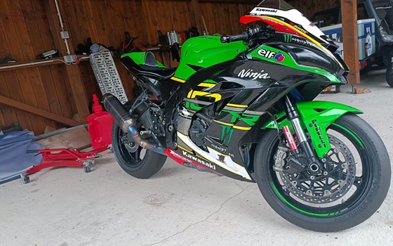 Gebrauchtmotorrad Kawasaki Ninja ZX-10R - Bild 1