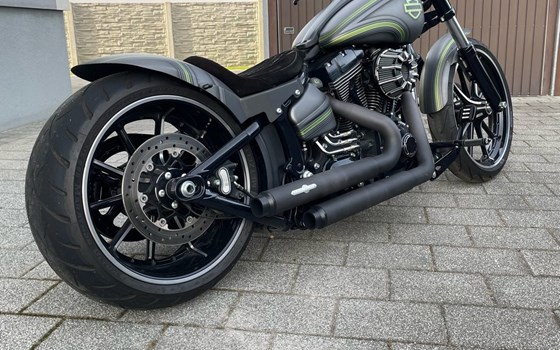 Gebrauchtmotorrad Harley-Davidson Softail Breakout FXSB - Bild 19