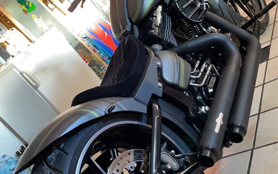 Gebrauchtmotorrad Harley-Davidson Softail Breakout FXSB - Bild 17