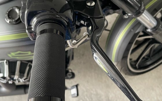 Gebrauchtmotorrad Harley-Davidson Softail Breakout FXSB - Bild 8