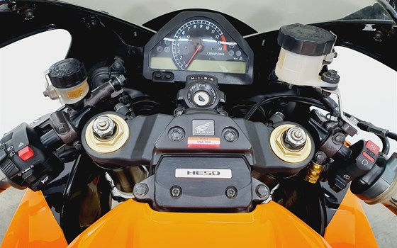 Gebrauchtmotorrad Honda CBR1000RR Fireblade - Bild 10