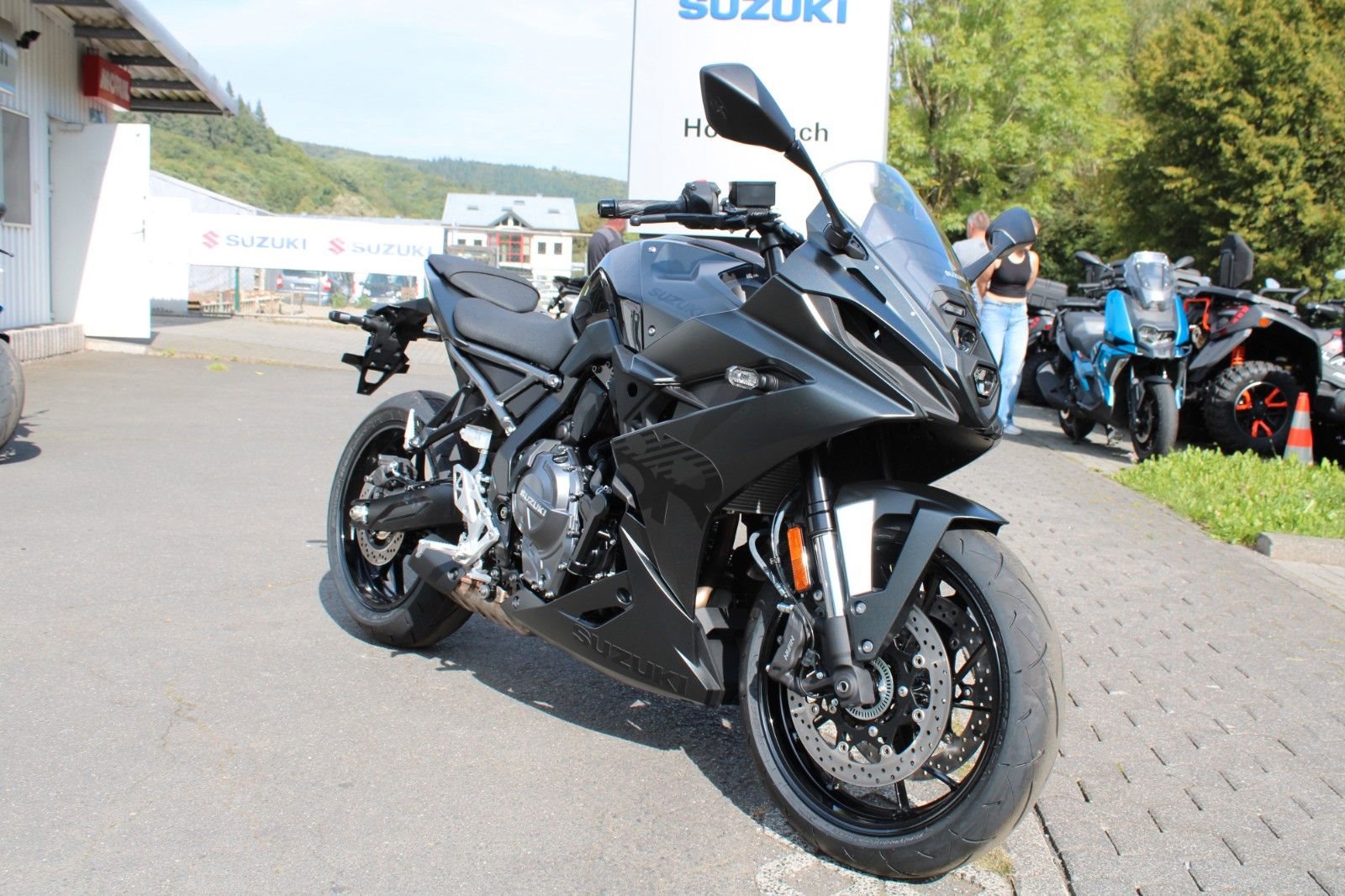 Suzuki GSX-8R