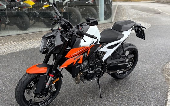 Neufahrzeug KTM 990 Duke - Bild 11