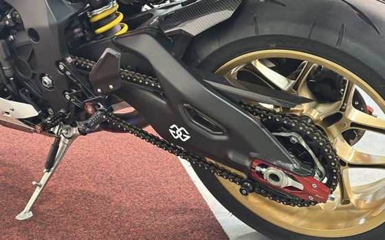 Gebrauchtmotorrad Yamaha R1 World GP 60th Anniversary - Bild 13
