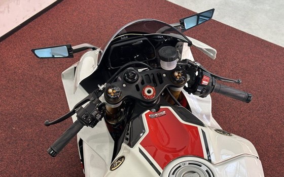 Gebrauchtmotorrad Yamaha R1 World GP 60th Anniversary - Bild 15