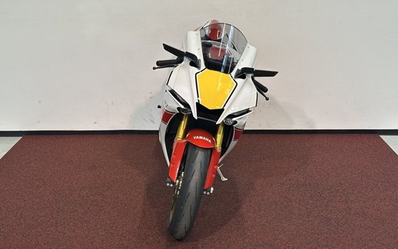 Gebrauchtmotorrad Yamaha R1 World GP 60th Anniversary - Bild 3