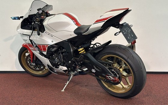 Gebrauchtmotorrad Yamaha R1 World GP 60th Anniversary - Bild 6