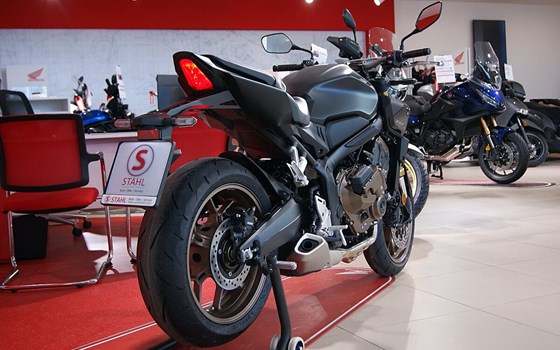 Neufahrzeug Honda CB650R E-Clutch - Bild 8