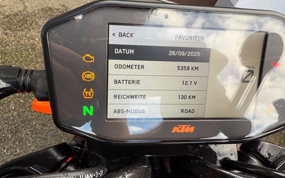 Gebrauchtmotorrad KTM 890 Duke - Bild 3