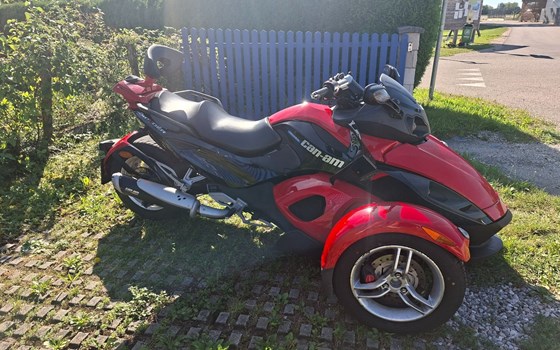 Gebrauchtmotorrad Can-Am Spyder RS - Bild 1