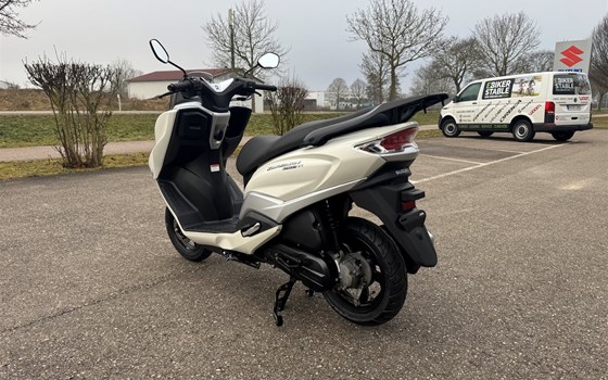 Gebrauchtmotorrad Suzuki Burgman 125 - Bild 4