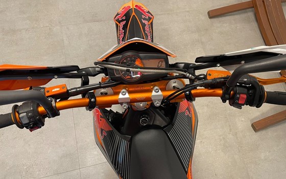 Gebrauchtmotorrad KTM 690 SMC R - Bild 5