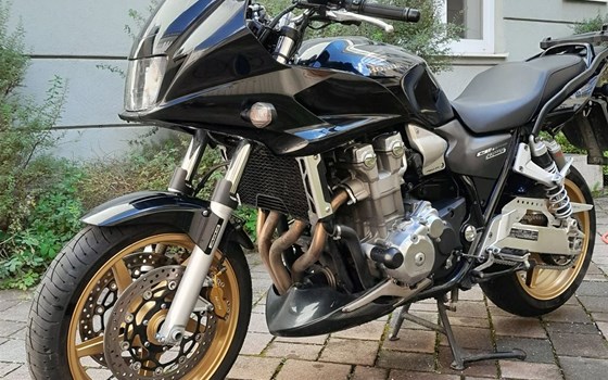 Gebrauchtmotorrad Honda CB 1300 S - Bild 1