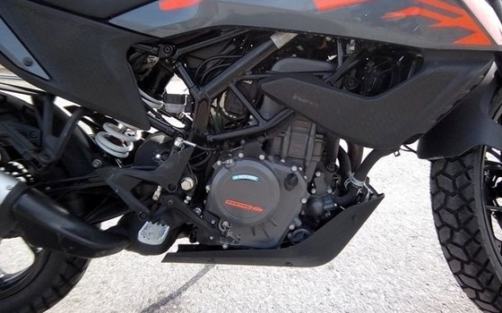 Gebrauchtmotorrad KTM 390 Adventure - Bild 2