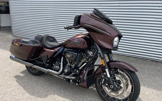 Gebrauchtmotorrad Harley-Davidson CVO Street Glide FLHXSE - Bild 4
