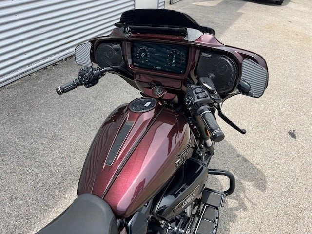 Harley-Davidson CVO Street Glide FLHXSE (Copperhead/Scorched Chrome Finish) - Bild 5