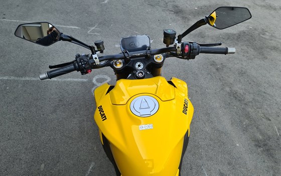 Neufahrzeug Ducati Streetfighter V2 S - Bild 7