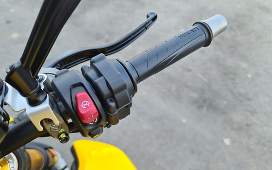 Neufahrzeug Ducati Streetfighter V2 S - Bild 9