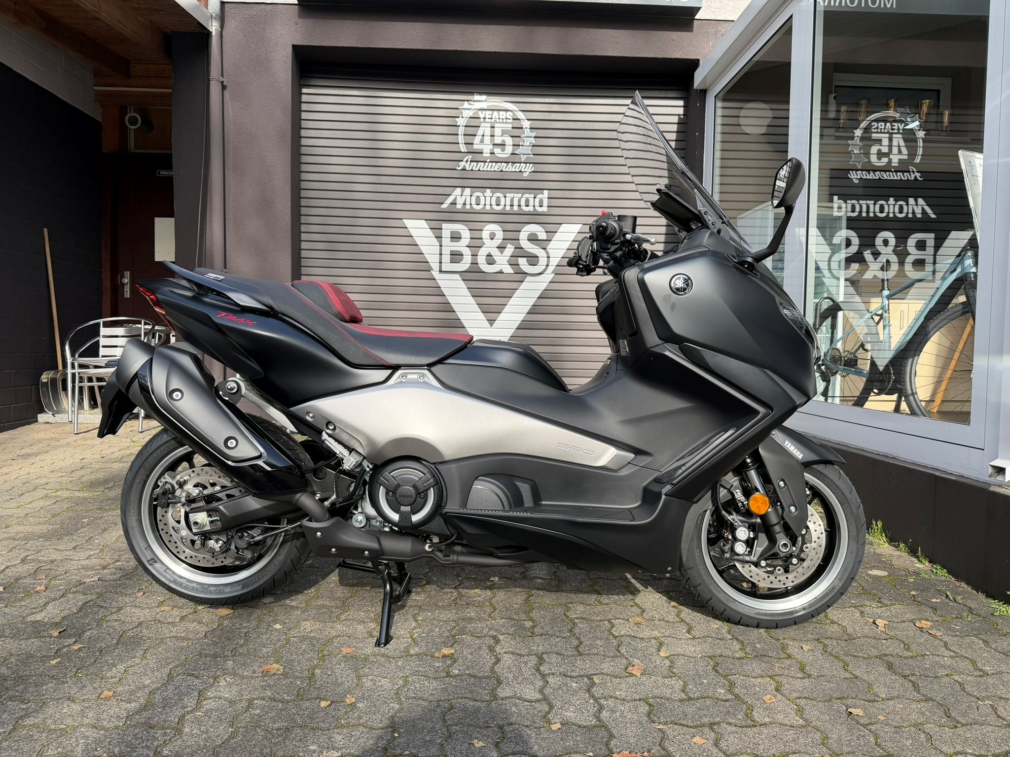 Yamaha TMAX 560