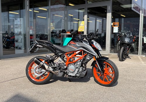 KTM 390 Duke