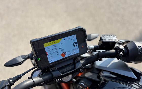 Gebrauchtmotorrad KTM 390 Duke - Bild 4