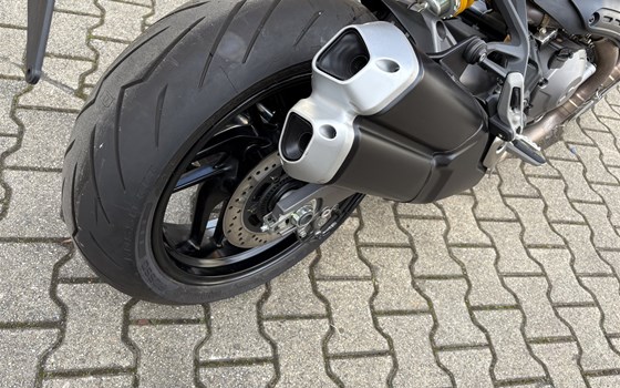 Gebrauchtmotorrad Ducati Monster 821 - Bild 9
