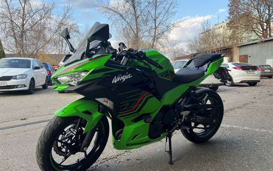 Gebrauchtmotorrad Kawasaki Ninja 400 - Bild 1